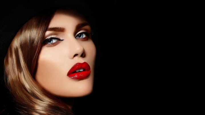 Maquillaje cargado: Consejos para llevar correctamente labios rojos y 'smokey eyes'