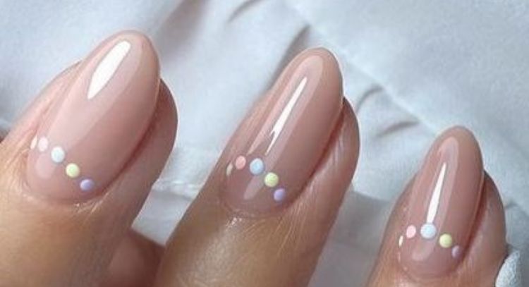 Manicura minimalista 2024: La simplicidad lo es todo en este año con estos diseños