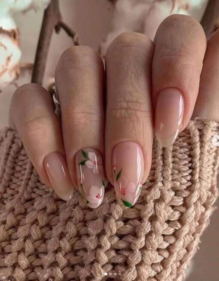 Nude nails