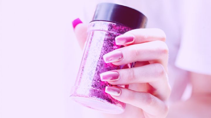 Uñas metálicas: El tipo de 'manicure' que te hará lucir fantástica en esta temporada navideña