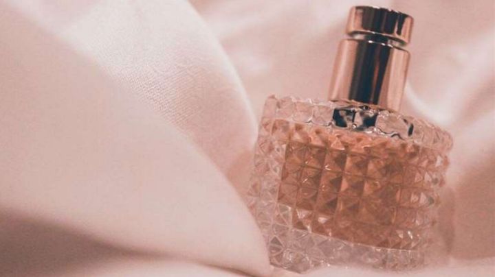 Conoce el truco de TikTok para que tu perfume dure por mucho más tiempo