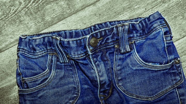 Recicla tus jeans viejos y conviértelos en una increíble bolsa dónde podrás guardar tus cosas