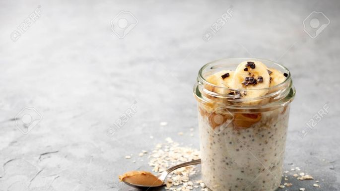 ¿Quieres bajar de peso? Este delicioso pudín de plátano con avena te ayudará