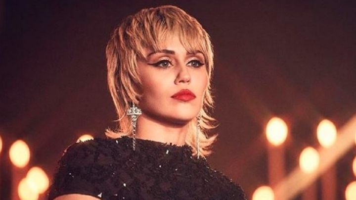 Miley Cyrus confiesa que el confinamiento la hizo recaer en sus adicciones