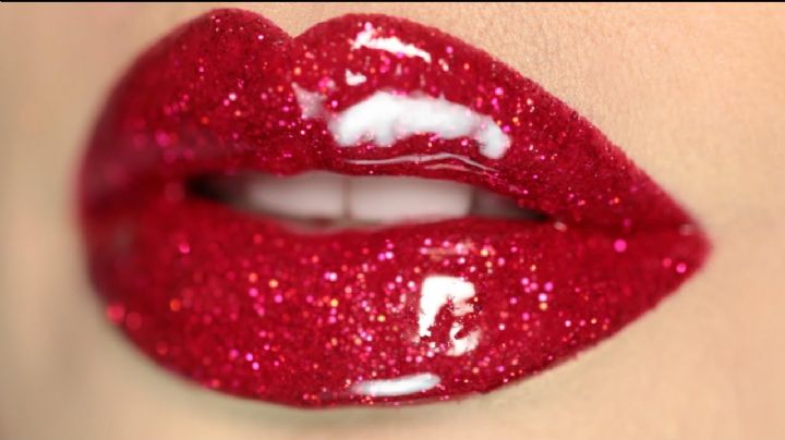 Gloss con glitter: Así puedes conseguir un 'look' con unos labios más sexys en Navidad