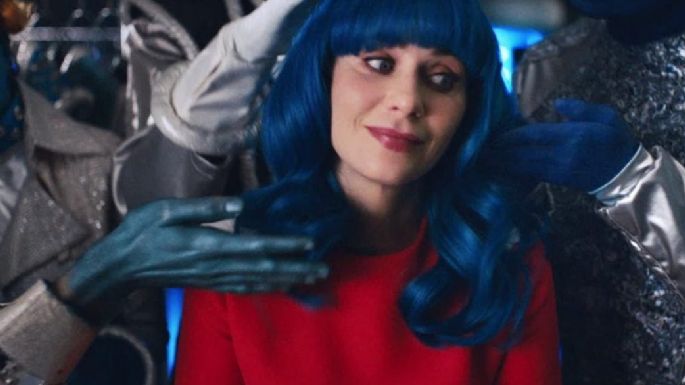 Katy Perry y Zooey Deschanel mandan un gran mensaje de esperanza en 'Not The End Of The World'