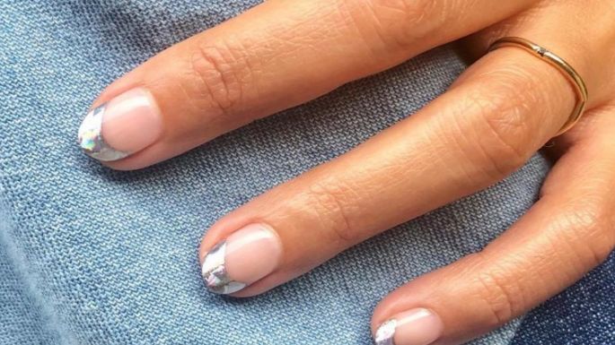 Uñas 'White Metal Ox': Qué son y por qué son la tendencia más futurista del manicure