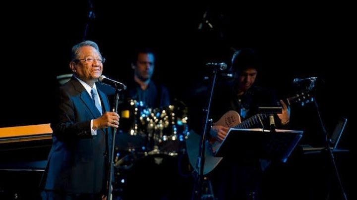 Homenaje en semáforo rojo: Desde sus casas, mexicanos cantan en honor a Armando Manzanero