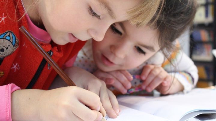 ¡Eviten las distracciones! De esta manera puedes crear el lugar de estudio perfecto para tu hijo