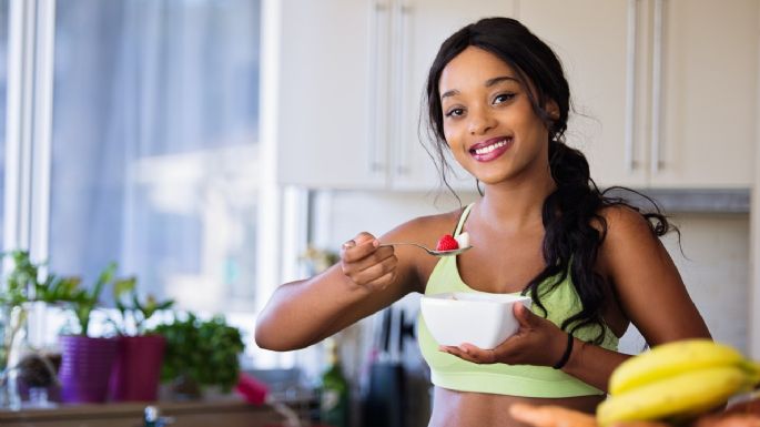 Comer bien podría protegerte del cáncer más agresivo