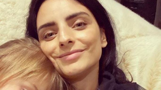 ¡Bárbara! Aislinn Derbez es captada en el aeropuerto con un misterioso hombre