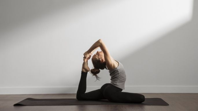 ¡Namasté! Estas son las claves que te ayudarán a practicar yoga por primera vez