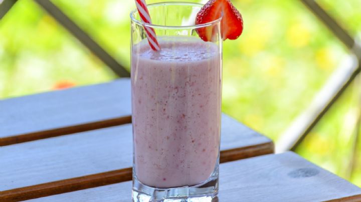 ¡Más rica imposible! Refréscate con esta deliciosa agua de horchata con fresa al estilo Jalisco