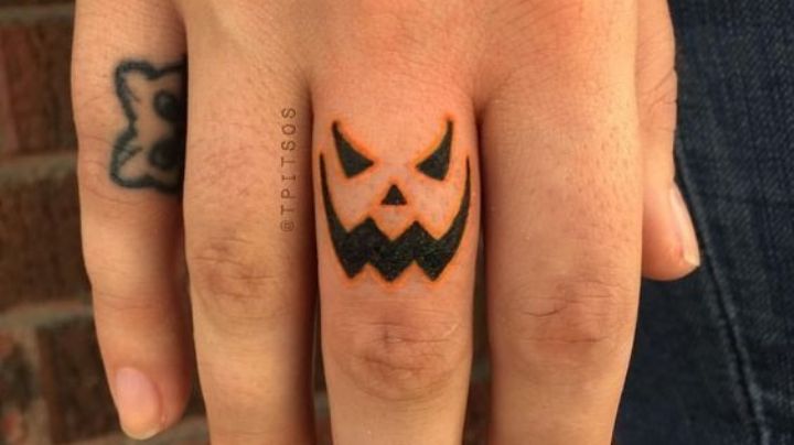 Lleva el 'Halloween' a todos lados con estas ideas de tatuajes para la mano