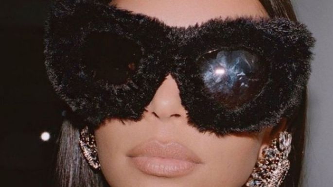 ¿Al estilo 'La familia peluche'? Mira los increíbles 'fuzzy sunglasses' de Kim Kardashian