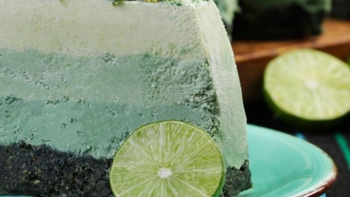 ¡Verde por doquier! Prepara este postre frío de limón y aguacate