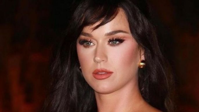 Katy Perry luce el vestido de látex perfecto para la temporada otoño-invierno