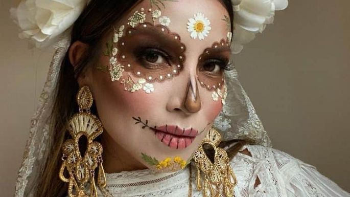 Luce muy 'aesthetic' con este maquillaje de Catrina paso a paso para el Día de Muertos