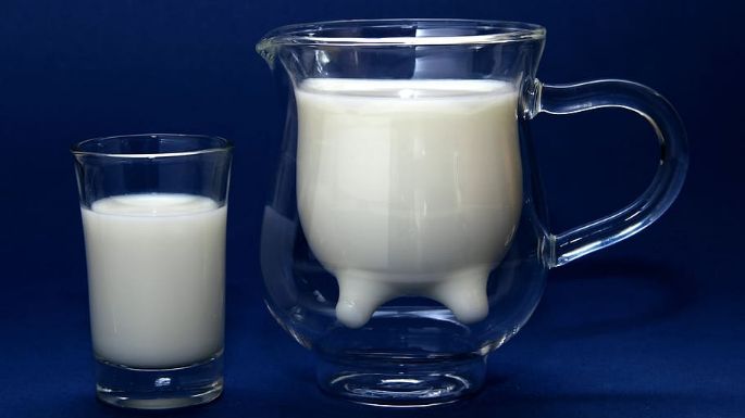 Dales el toque final a todas tus recetas con esta leche evaporada casera