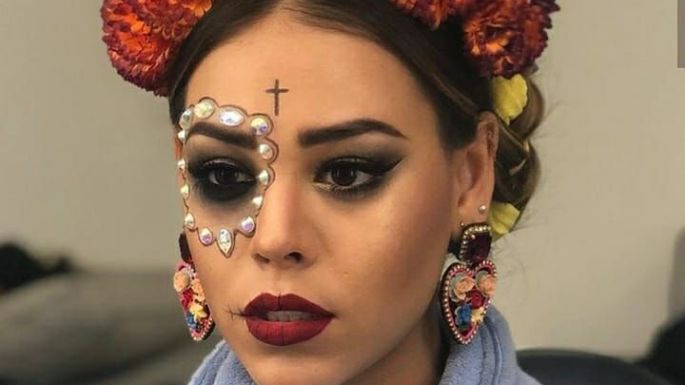 Aprende a hacer un maquillaje de Catrina sencillo al estilo de Danna Paola