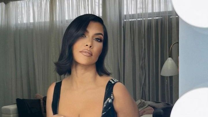 ¿Lo usarías? Mira el impresionante vestido tipo látex de Kourtney Kardashian