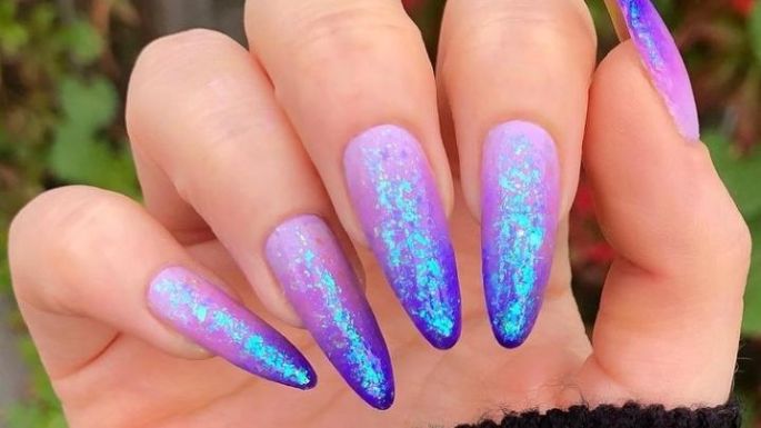 Un color en tendencia: Decora este otoño tus uñas en tonos morados