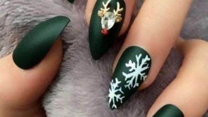 Anticípate a la Navidad con estos diseños de uñas 'aesthetic'