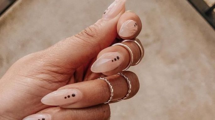 Inspira tu manicura en los diseños de uñas 'aesthetic' más minimalistas