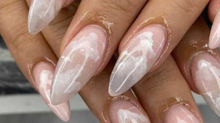 'Cloud nails': Diseños de uñas que debes probar antes de que acabe el 2021