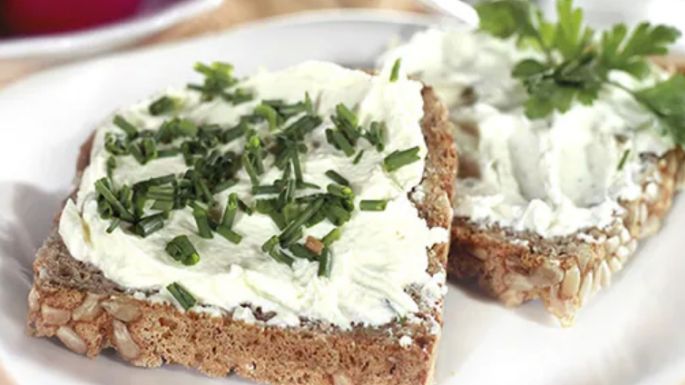 ¿'Snacks' para Navidad? Prepara esta pasta untable de queso de cabra y queso crema