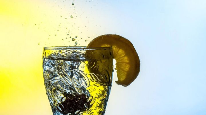 Esta soda casera de limón te ayudará a dejar el refresco de una vez por todas