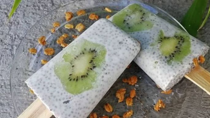 ¿Antojo de un postrecito? Prepara estas sencillas paletas de hielo de kiwi