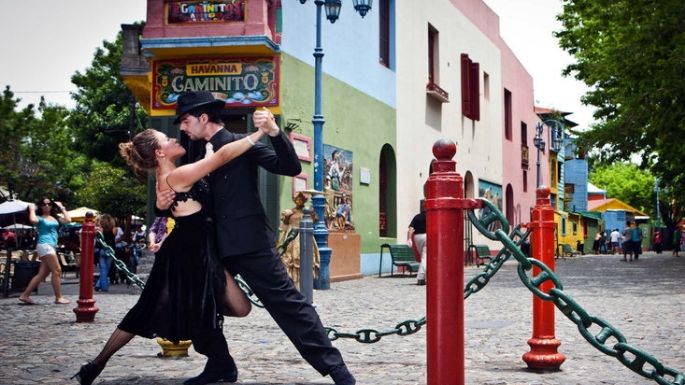 Día Mundial del Tango: Conoce los beneficios de este tipo de danza