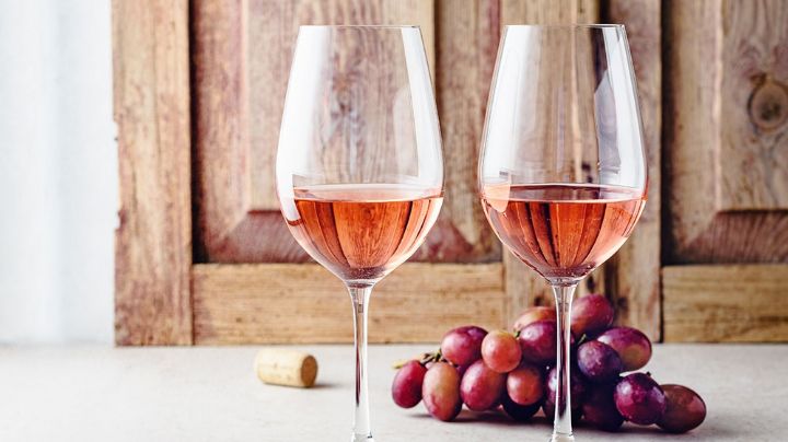 Postres Navideños:  Disfruta la cena con esta gelatina de vino rosa con uvas