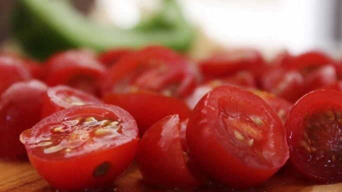 ¡Hasta que revienten! Aprende a hacer esta salsa de tomates cherry reventados