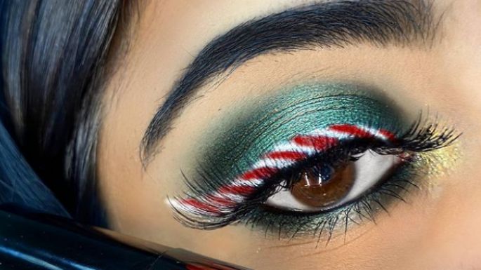 Maquillaje navideño: Inspírate en el 'candy cane' para delinearte los ojos