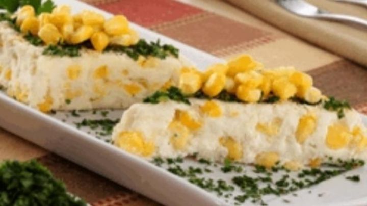 Diferente y delicioso: Así es como puedes hacer un budín de queso crema y elote