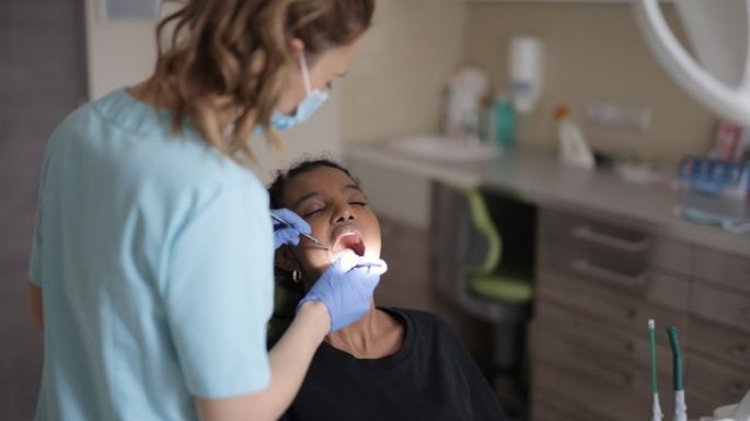 ¡No lo dejes pasar! Conoce cómo y cuándo debes ir al dentista de inmediato