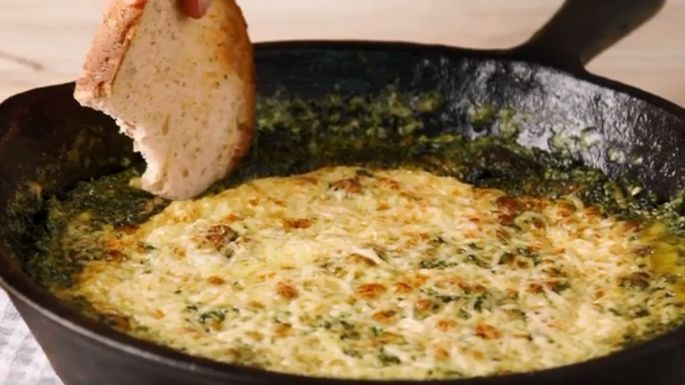 ¡Perfecto para botanear! Conoce cómo preparar un práctico dip de espinacas y queso