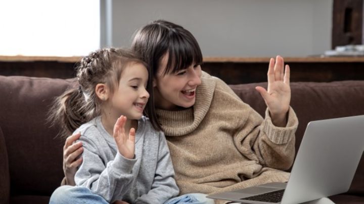 ¿Vives lejos de tu familia? Conoce algunas maneras de seguir conectada con tus familiares