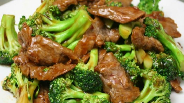 ¡Hora de la comida! Prueba esta deliciosa carne con brócoli salteado estilo oriental