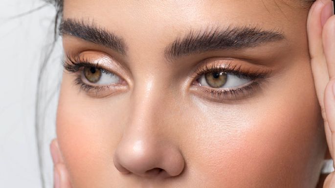 Brow lamination: Conoce todo sobre esta tendencia para una cejas gruesas y peinadas