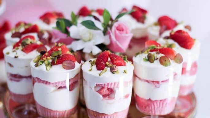 Pink mini cheesecake: Llena tu cocina de color con este postre facilito y delicioso