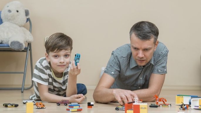 Mucho más que un juego: Descubre cómo se usan los bloques LEGO para terapia de niños con autismo