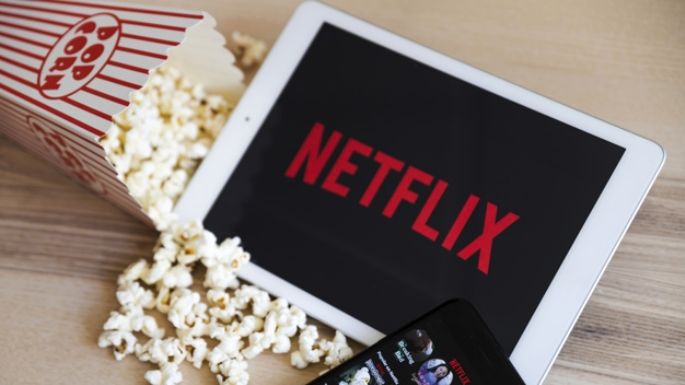 ¿Vacaciones de Semana Santa en casa? Aprovecha para ver estas series de Netflix