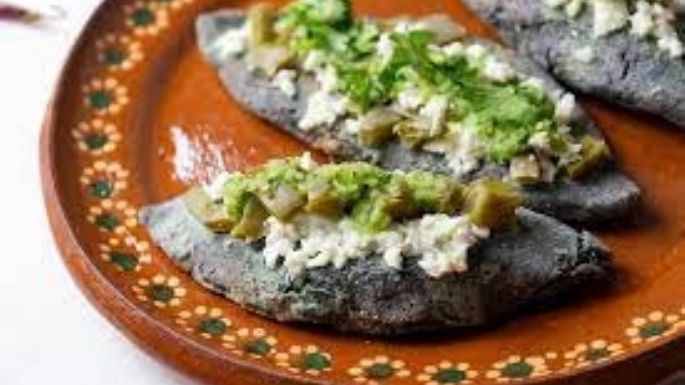 Tlacoyo: Conoce la anatomía de este antojito mexicano saludable a base de maíz y frijol