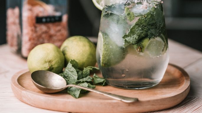 Prepara un delicioso y refrescante rebujito, la bebida de Andalucía que te encantará