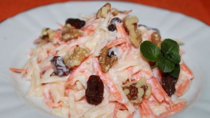 Ensalada de manzana con zanahoria; disfruta de su delicioso sabor dulce y cremoso