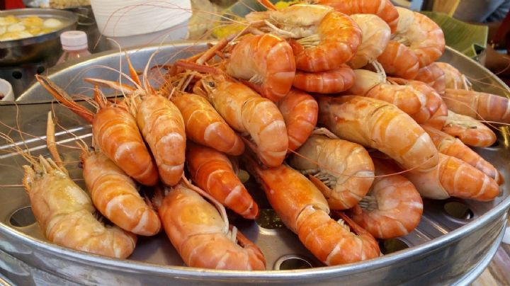 ¡Dale un giro marino a tu cocina! Prepara esta deliciosa piña rellena de camarones