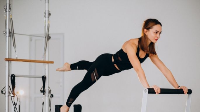 Hacer pilates puede ser muy beneficioso para tu cuerpo; estas son las ventajas de esa actividad